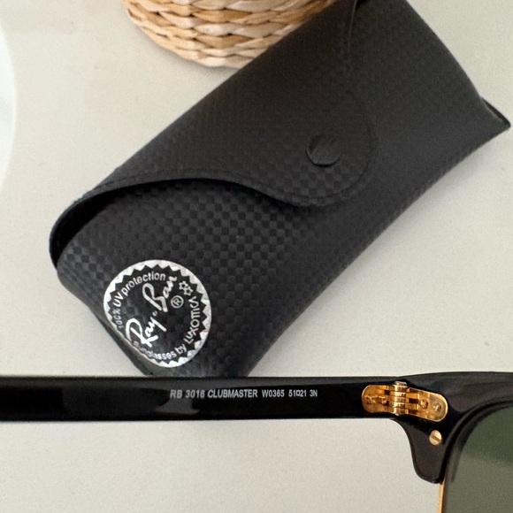 Ray-Ban Classic Black and Gold Sunglasses - Picture 3 of 3